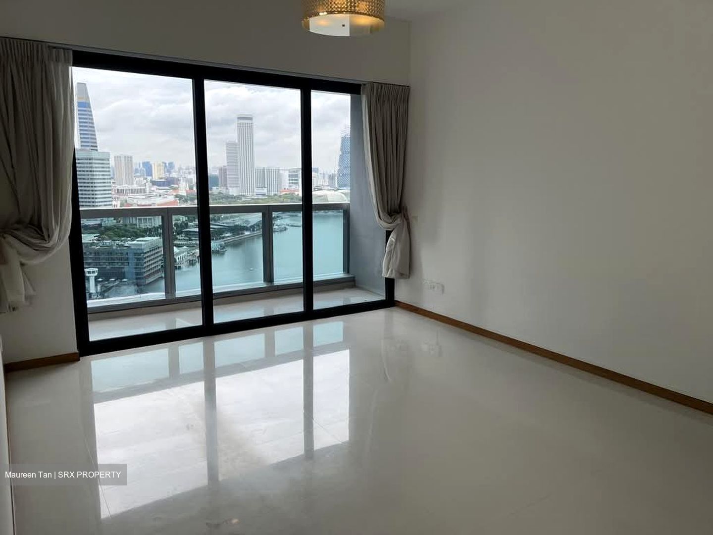 Marina Bay Residences (D1), Condominium #555859591
